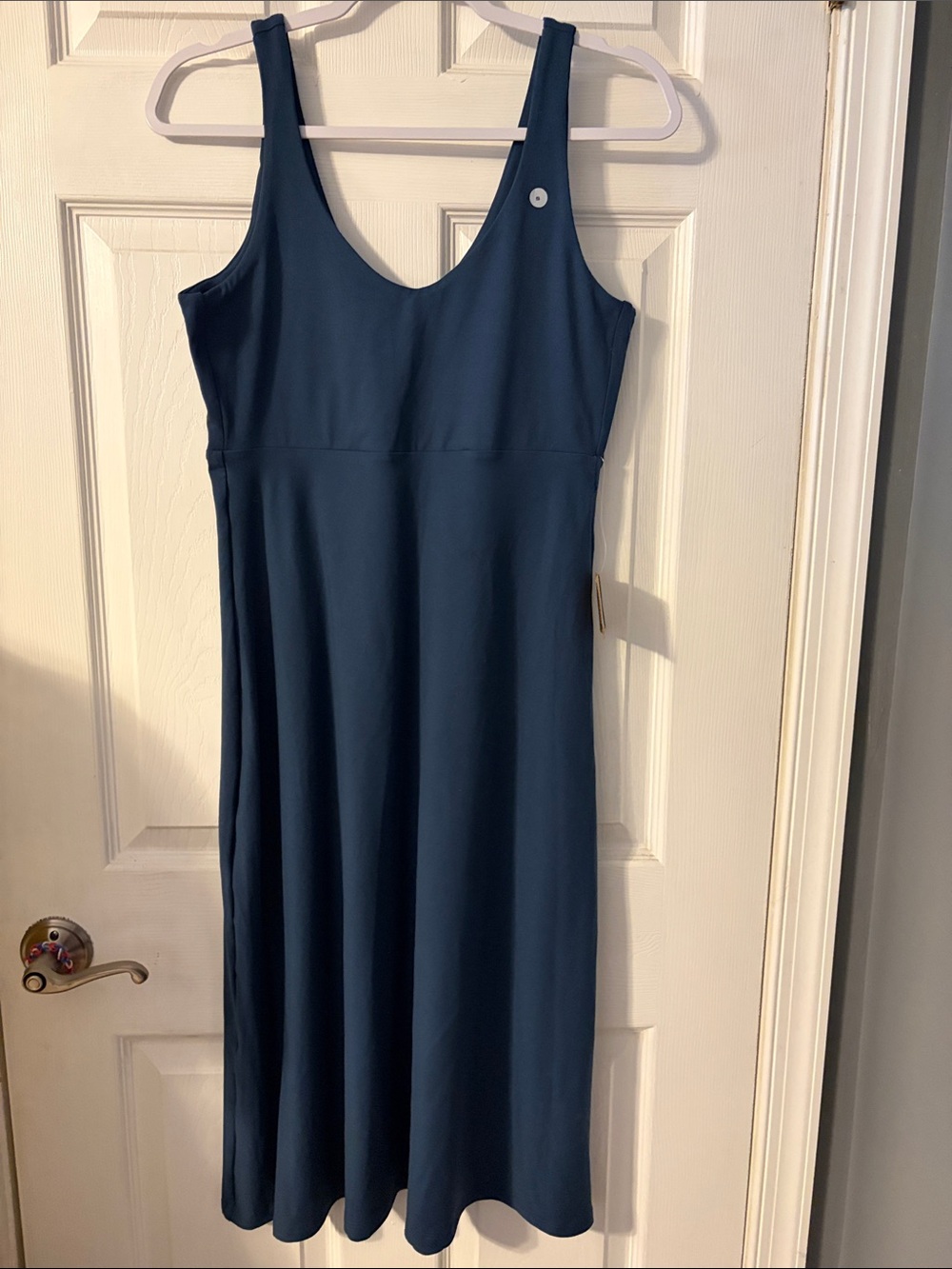 Eddie Bauer Sleeveless Scoop-Neck Midi Dress in Navy